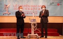 Nhật Bản: METRAN bàn giao hai máy thở đầu tiên cho Việt Nam