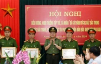 Công an tỉnh Nam Định: Khen thưởng 42 tập thể, cá nhân có thành tích xuất sắc