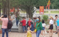 Ban quản lý Khu di tích Quốc gia đặc biệt đền thờ Trạng trình Nguyễn Bỉnh Khiêm:  Đón 1.500 lượt khách trong dịp nghỉ lễ 30-4, 1-5 