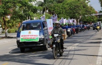 Liên đoàn Lao động thành phố:  Gần 300 CNVCLĐ Hải Phòng ra quân làm sạch bờ biển