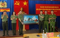 Tăng cường phối hợp công tác giữa Công an tỉnh Quảng Ninh và Công an tỉnh Nam Định