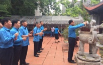 Liên đoàn Lao động Việt Nam dâng hương tưởng niệm các Anh hùng liệt sỹ tại thành phố Hải Phòng