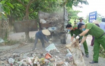 Phòng Cảnh sát môi trường (PC05)  và UBND thị trấn Vĩnh Bảo, CAH Vĩnh Bảo: Tuyên truyền vận động thu gom, xử lý chất thải