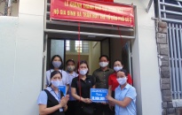Khánh thành nhà “Đại đoàn kết” tặng hộ nghèo phường Đông Khê