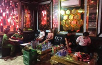 Lập biên bản quán karaoke hoạt động chui tại xã Minh Tân, Thủy Nguyên