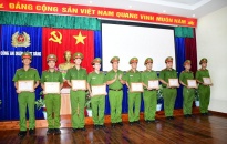 Công an quận Hồng Bàng đẩy mạnh thực hiện nhiệm vụ kép, phòng chống dịch Covid-19