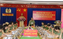 Thứ trưởng Bộ Công an, Thiếu tướngTrần Quốc Tỏ làm việc với Công an tỉnh Quảng Ninh