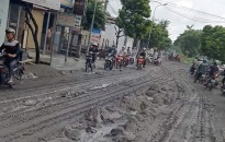 Xã Đồng Thái (huyện An Dương) Kịp thời thu dọn nhiều bùn đất rơi vãi trên đường An Kim Hải