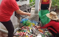 Hội LHPN quận Đồ Sơn: Tích cực tham gia mô hình 'Gom rác thải, sạch môi trường, xây nghĩa tình'