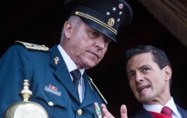 Cựu Bộ trưởng Quốc phòng Mexico bị bắt tại sân bay Mỹ