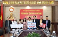 Ủy ban MTTQ Việt Nam thành phố:  Tiếp nhận gần 400 triệu đồng ủng hộ đồng bào miền Trung