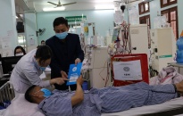 BHXH thành phố Hải Phòng: Mang Tết ấm tới các bệnh nhân BHYT hoàn cảnh đặc biệt khó khăn tại Bệnh viện hữu nghị Việt Tiệp