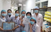 Ban liên lạc hội khoá 85-88 Trường THPT Trần Nguyên Hãn tặng quà Bệnh viện trẻ em nhân Tết cổ truyền Tân Sửu 2021