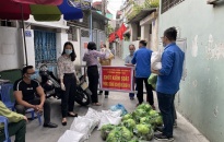 Phường Nghĩa Xá, quận Lê Chân:  Hỗ trợ các hộ dân trong khu vực phong tỏa