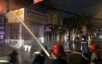 Kịp thời khống chế vụ cháy tại cửa hàng thiết bị điện trên phố Thiên Lôi, quận Lê Chân
