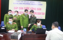 Phó Giám đốc CATP Bùi Trung Thành kiểm tra công tác cấp CCCD gắn chíp điện tử tại các địa phương