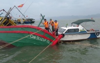 Đồn Biên phòng Cát Hải cứu hộ 3 ngư dân gặp nạn trên biển