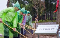 Phát động phong trào “Trồng cây vì một Việt Nam xanh”