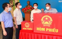 Trưởng Ban Tổ chức Thành ủy Đào Trọng Đức kiểm tra công tác  chuẩn bị bầu cử tại quận Hồng Bàng