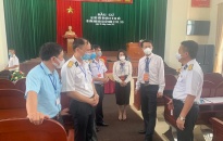  Phó Chủ tịch HĐND thành phố Bùi Đức Quang kiểm tra công tác bầu cử tại quận Dương Kinh