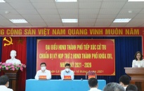 Đồng chí Lê Trung Kiên - Ủy viên Ban thường vụ thành ủy, Trưởng Ban quản lý các khu kinh tế Hải Phòng tiếp xúc cử tri tại phường Lam Sơn, quận Lê Chân