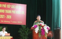 Giám đốc CATP, Thiếu tướng Vũ Thanh Chương tiếp xúc cử tri tại phường Dư Hàng Kênh, Lê Chân.