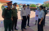 Phó Chủ tịch UBND thành phố Lê Khắc Nam kiểm tra công tác tiêm chủng vắc xin Covid-19 cho người nước ngoài trên địa bàn thành phố