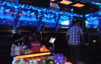 Quán karaoke “Sùng Hoan” ở xã Phả Lễ lén lút hoạt động giữa mùa dịch