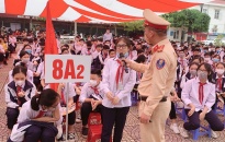 Đội CSGT-TT Công an quận Hồng Bàng: Tuyên truyền về ATGT cho 557 học sinh Trường THCS Trần Văn Ơn
