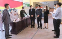 Phó Chủ tịch UBND thành phố Lê Khắc Nam kiểm tra công tác cách ly tại Khu cách ly y tế tập trung Khách sạn sinh viên Trường Đại học Quản lý và Công nghệ  Hải Phòng 