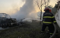 Cháy lớn thiêu rụi 5 xe container