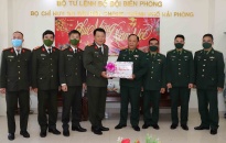 Đại tá Đào Quang Trường, Phó Giám đốc CATP thăm, tặng quà, chúc Tết hai đơn vị lực lượng vũ trang thành phố
