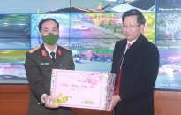 Phó Chủ tịch thường trực UBND TP Lê Anh Quân chúc tết các đơn vị làm nhiệm vụ đêm Giao thừa xuân Nhâm Dần 2022 