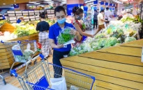 Nhộn nhịp mua sắm tại các siêu thị, trung tâm thương mại dịp lễ Giỗ Tổ Hùng Vương