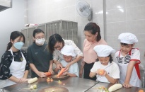 Khai giảng lớp “Đầu bếp đa tài” và “Pha chế đồ uống” cho học viên và trẻ em các lứa tuổi dịp hè 2022