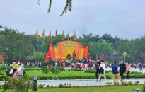 Hơn 900 nghìn lượt du khách tới Khu di tích Quốc gia đặc biệt Đền thờ Trạng Trình Nguyễn Bỉnh Khiêm 