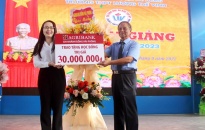 Agribank Chi nhánh Đông Hải Phòng:  Trao tặng 440 suất học bổng cho các em học sinh nhân dịp khai giảng năm học mới