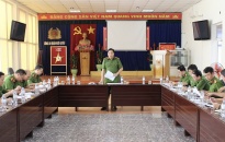 Đại tá Bùi Trung Thành kiểm tra công tác cấp CCCD trên địa bàn quận Ngô Quyền