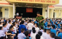Hơn 1.000 học sinh Trường Tiểu học Hưng Đạo (quận Dương Kinh) được tuyên truyền kiến thức PCCC và CHCN 