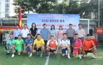 Khai mạc Giải Bóng đá quận Dương Kinh năm 2022 chào mừng kỷ niệm 15 năm ngày thành lập quận 