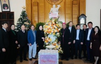 Bộ trưởng Bộ Nội vụ Phạm Thị Thanh Trà thăm, chúc mừng Tòa Giám mục Giáo phận Hải Phòng nhân dịp Lễ Giáng sinh năm 2022