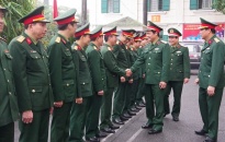 Thứ trưởng Bộ Quốc phòng thăm, kiểm tra sẵn sàng chiến đấu và chúc Tết Bộ CHQS thành phố Hải Phòng