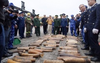 Bộ tư lệnh Vùng Cảnh sát biển 1 phối hợp bắt giữ gần nửa tấn  ngà voi nhập lậu