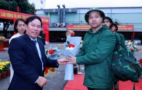 Bí thư Quận ủy Hồng Bàng Lê Ngọc Trữ tham dự Lễ giao nhận quân tại quận Hồng Bàng