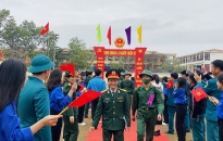 Huyện Kiến Thụy: 250 thanh niên nô nức lên đường nhập ngũ 