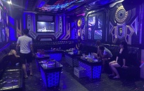 Tạm dừng hoạt động, 2 cơ sở kinh doanh karaoke trên địa bàn huyện Kiến Thuỵ vẫn đón khách