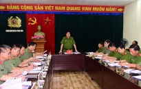 Đại tá Bùi Trung Thành - Phó Giám đốc CATP kiểm tra công tác 6 tháng đầu năm 2023 tại Công an huyện Vĩnh Bảo 