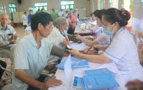 Bệnh viện Kiến An: Khám chữa bệnh, phát thuốc miễn phí cho 200 người dân tại xã Kiến Thiết (huyện Tiên Lãng)        