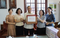 Trưởng Ban Tuyên giáo Thành ủy thăm, tặng quà gia đình chính sách, người có công tại quận Đồ Sơn
