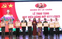 Quận ủy Lê Chân:  Trao tặng Huy hiệu Đảng đợt 7-11 tới 193 đảng viên